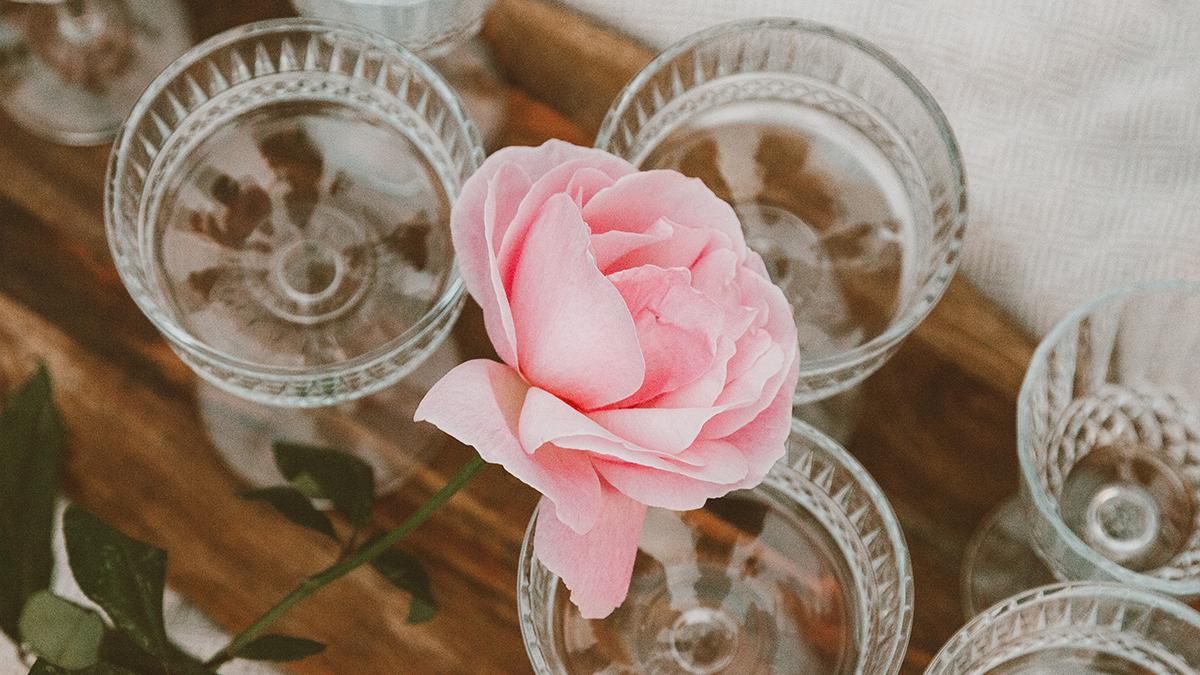 RosesRose-wineglasses